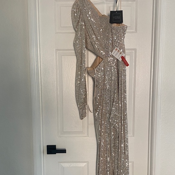 Mac Duggal One Shoulder Silver Sequin Gown 26730 - Picture 10 of 13